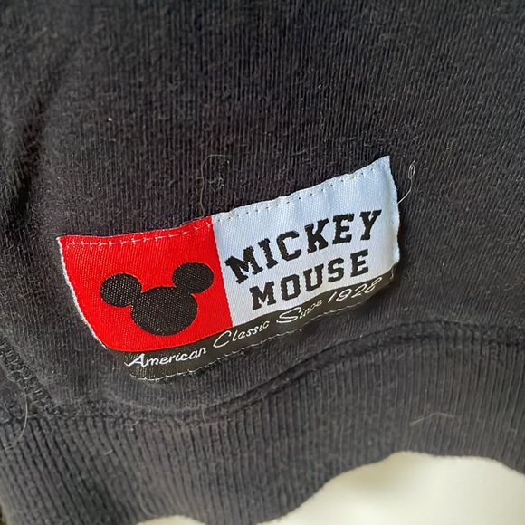 Disney Store Chicago Zip Up Hoodie Black Red Zippered Sweatshirt - Picture 4 of 7